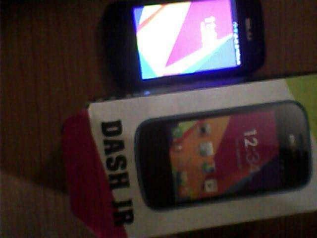 BLU DASH JR D141W NEGOCIABLE BLU DASH JR D141W NEGOCIABLE