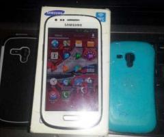 samsung s3 mini I8190N Con caja y accesorios