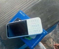 Vendo Nokia 225