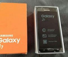 Samsung J7