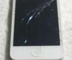 iphone 4s dañado , tarjeta madre mala y pantalla rota