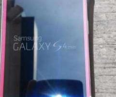 telefono android Samsung Galaxy S4 Mini como nuevo