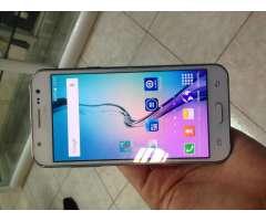 Samsung J5 con flash frontal